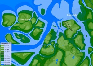 De pleistocene dieptekaart geeft de ligging van het hoger gelegen Grienderwaard duidelijk weer. Ten tijde van de voming van de kwelderwallen waren grote delen van het vertakte dalsysyeem ten westen van Firdgum al volgeslibd met wadzand. Het ontbreken van kwelderwallen ten oosten van Harlingen (zie fig x.x) kan worden verklaard door de ligging van Het Grienderwaard. De stroming ten oosten van deze pleistocene hoogte was minder sterk, waardoor er minder zandige deeltjes werden afgezet.
